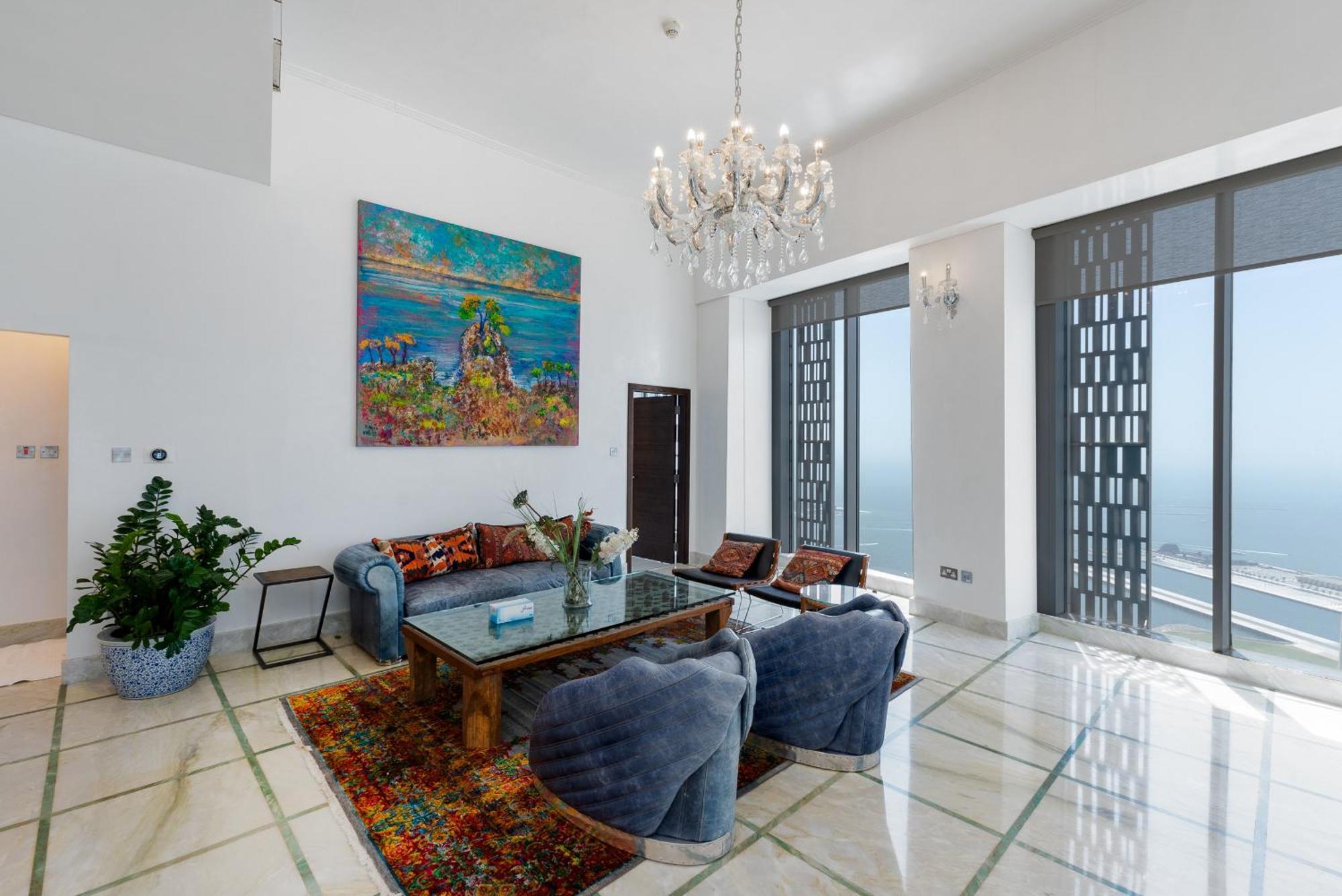 Cayan Tower Marina - Mint Apartment *