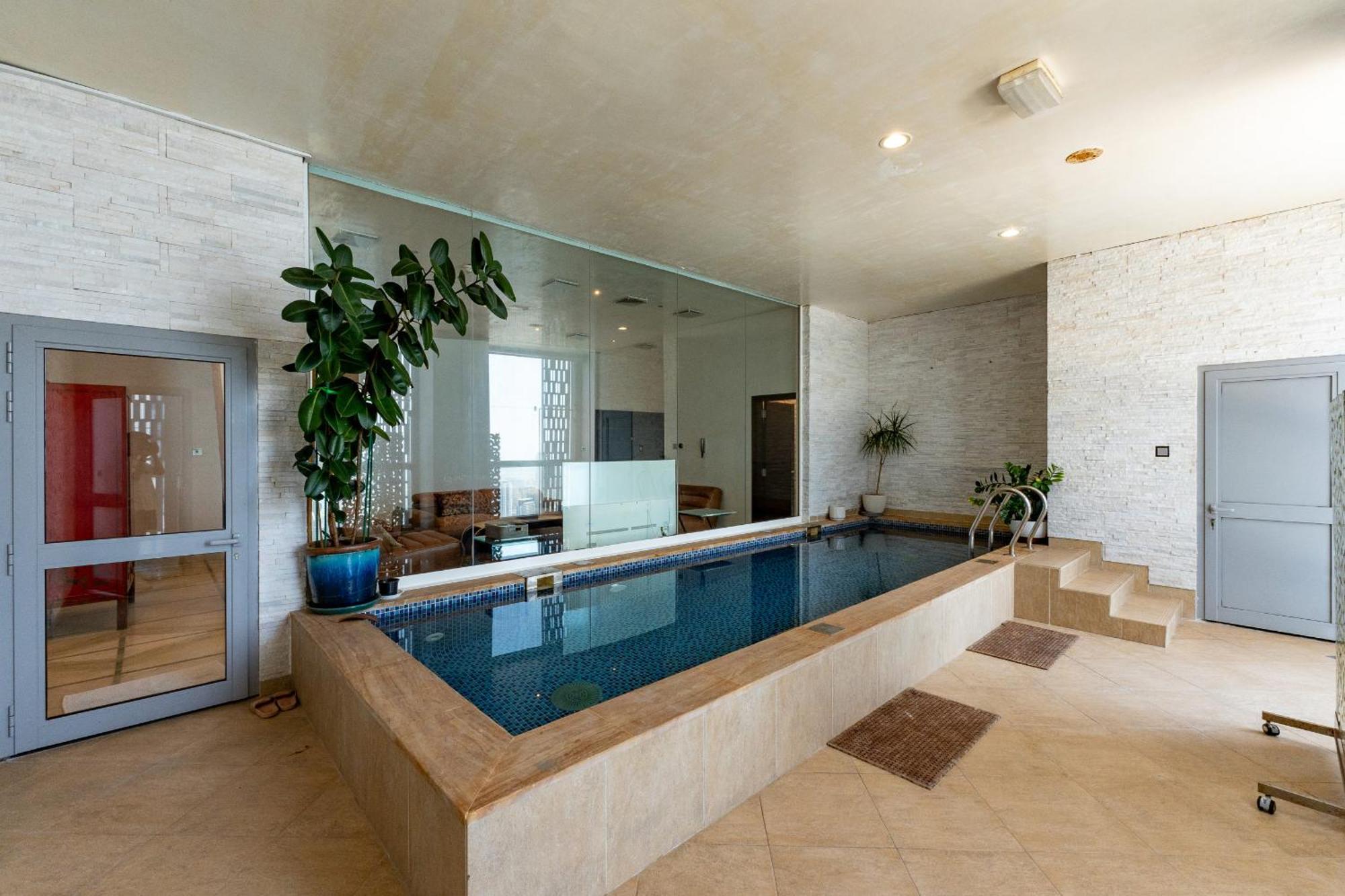 Cayan Tower Marina - Mint * Dubai